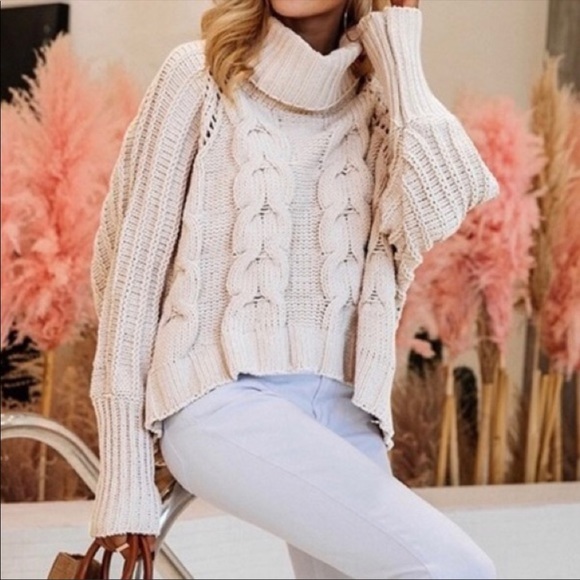 Moon Madison Tan Chunky Knit Sweater 